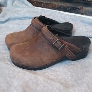 Sanita 'Morse Oiled' Danish Clogs